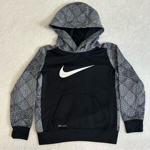 Nike Dri Fit Kids Boys Sweatshirt Size XS 4 Black Hooded Pockets Pullover